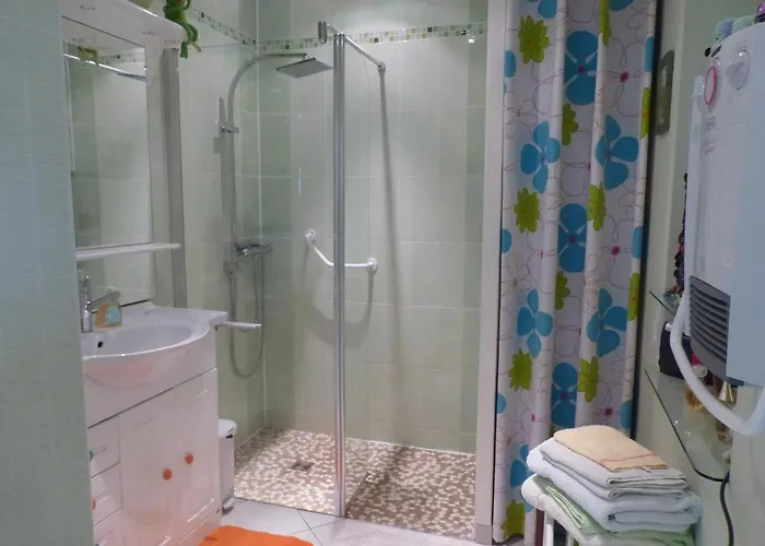 Alojamento de Acomodação e Pequeno-almoço Chambre Le Mans Le Mans